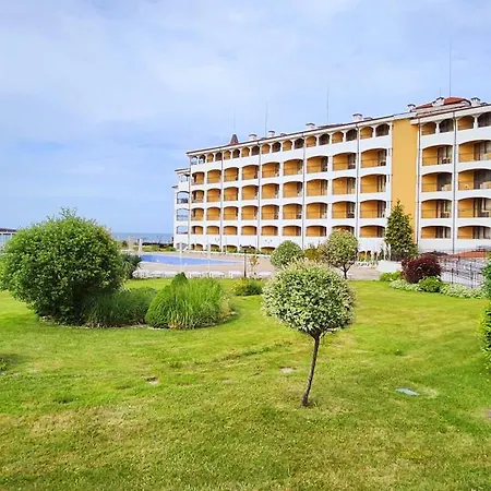 Apartment стела в к-с реджина маре